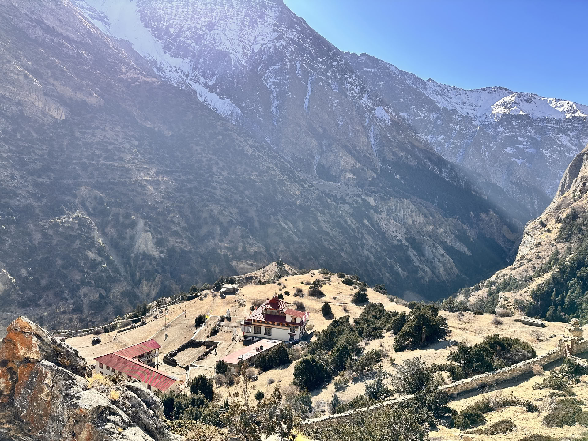 Trekking de yoga por el circuito de Annapurna con el lago Tilicho