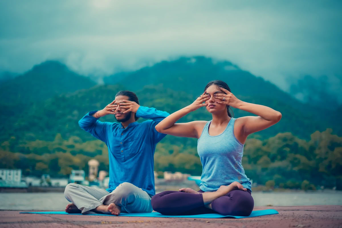 Formación de profesores de yoga de 200 horas en Rishikesh
