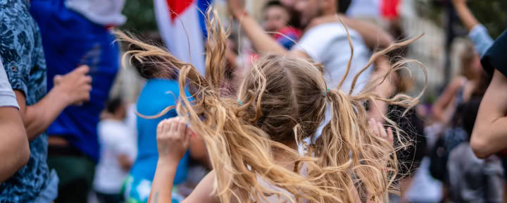 Baile extático en familia