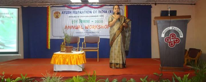 Agnihotra todos los sábados a las 6 a. m. bajo la guía del Dr. Krishnamurthy