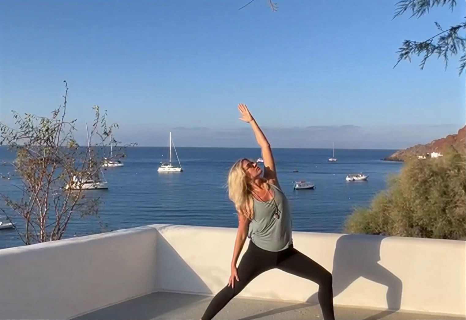 Vacaciones de yoga en Santorini