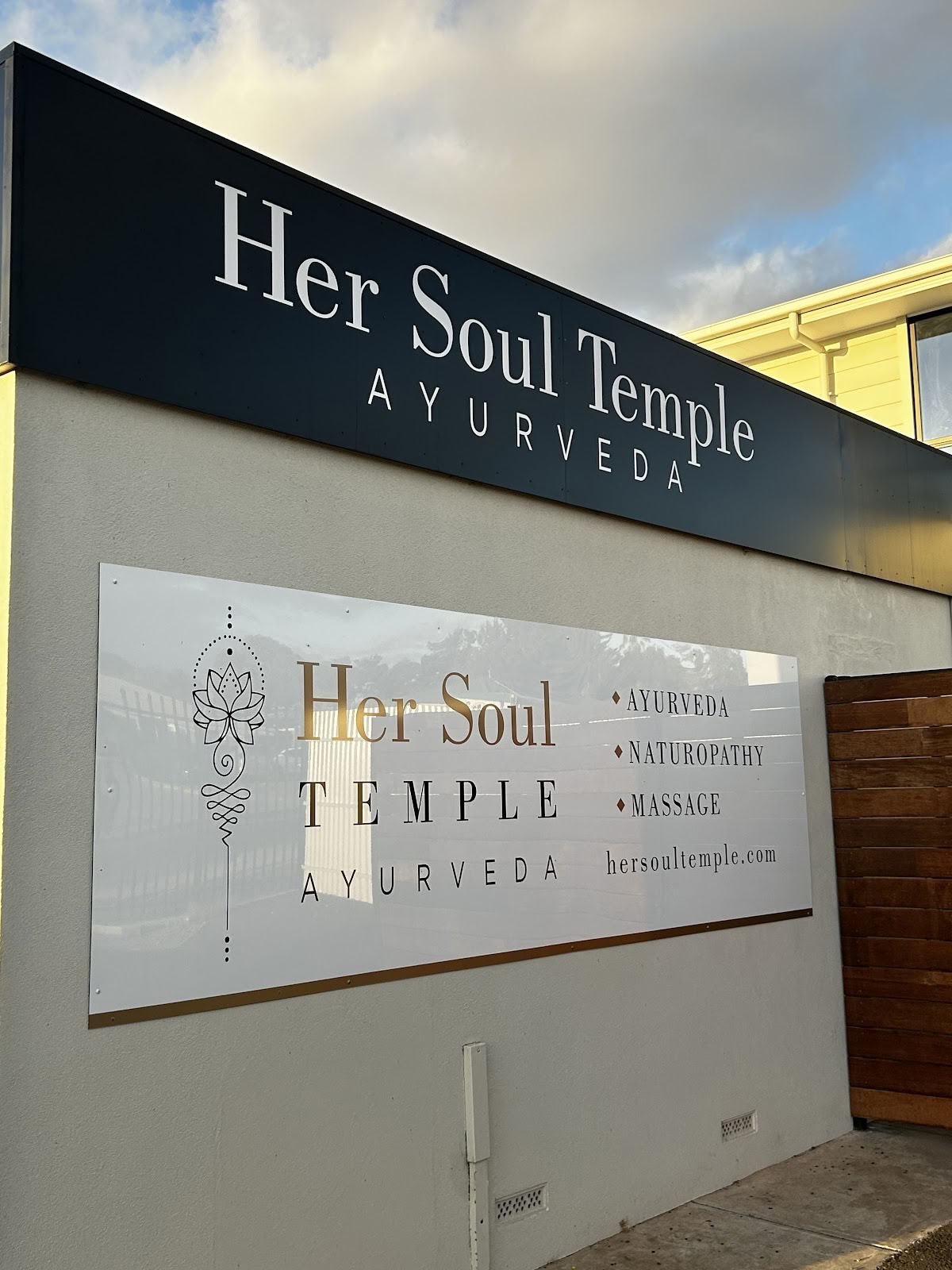 Her Soul Temple - Ayurveda para la mujer moderna