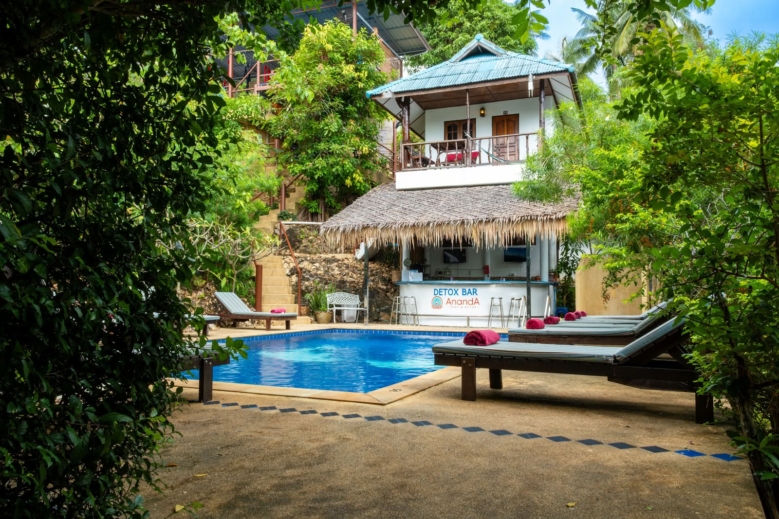 Ananda Yoga y Centro de Detox