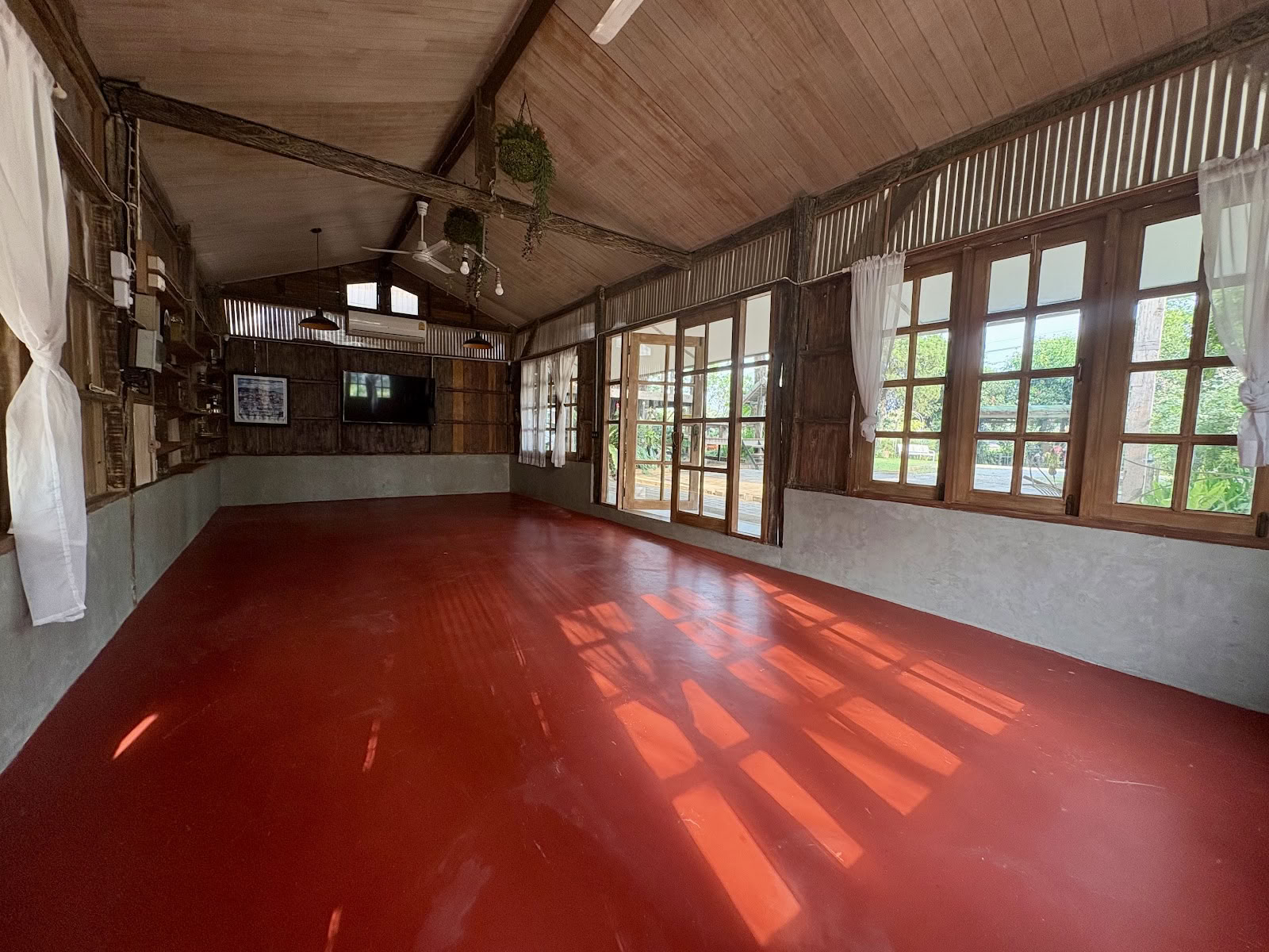 Luminaria Yogashala – Escuela de Yoga y Retiro de Yoga Chiang Mai