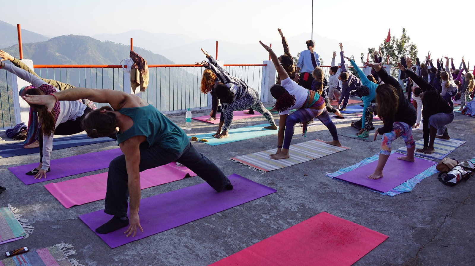 Akshi Yogashala - Formación de profesores de yoga en India