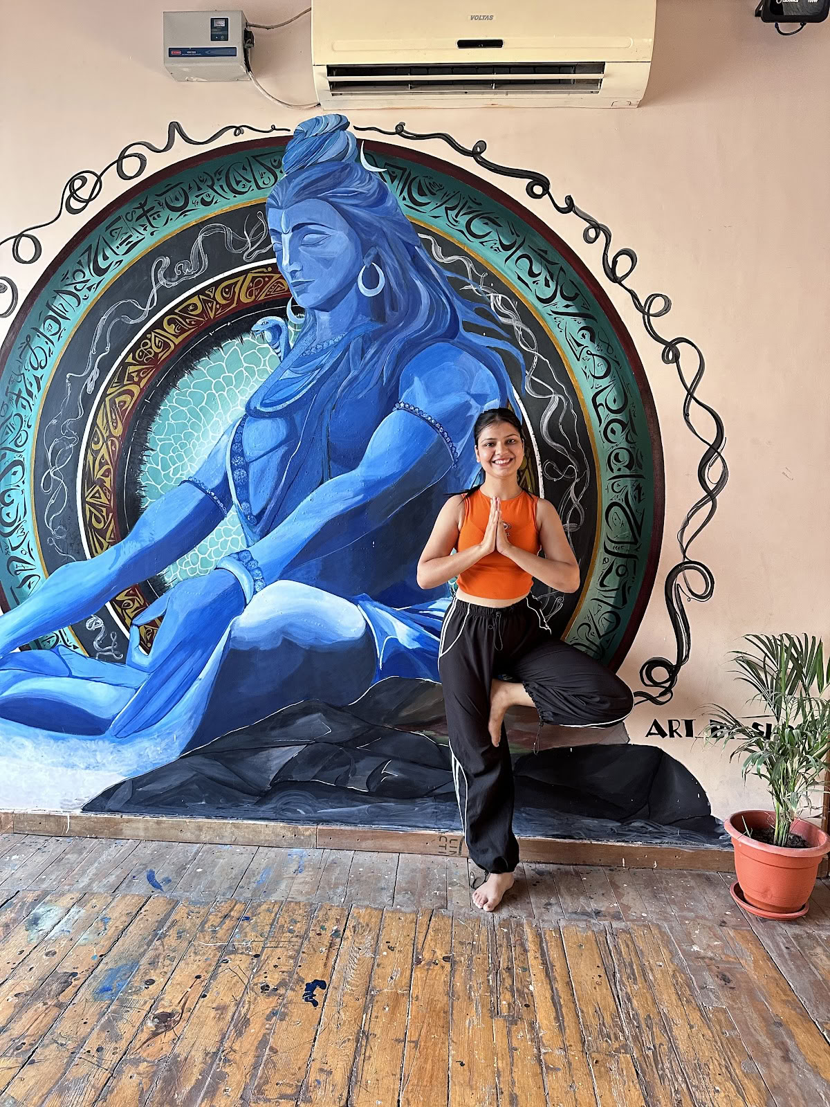 Escuela de Yoga AYM