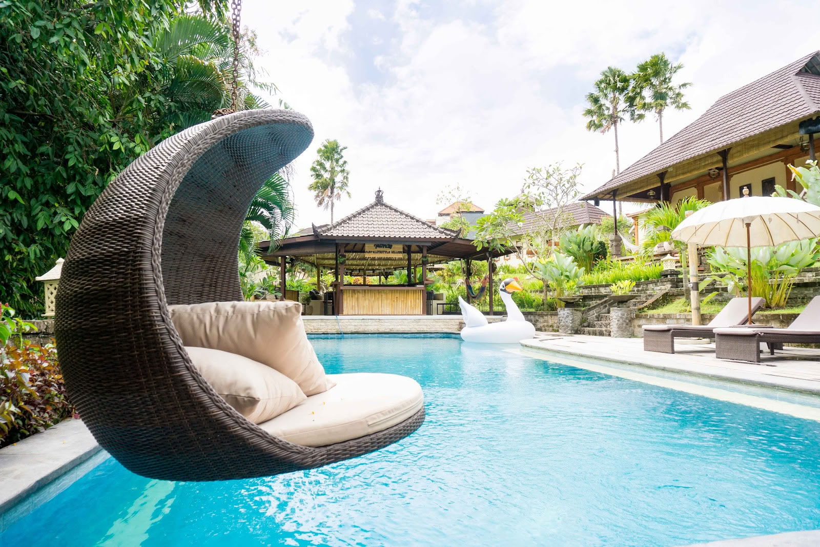 Mondo Surf Village - Campamento de Surf Canggu, Bali