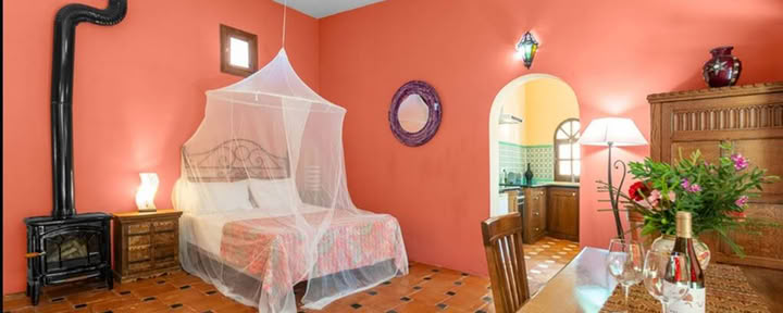 Suite junto a la piscina