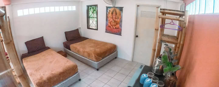 Dormitorio de Yoga