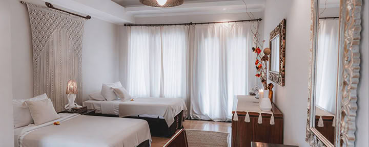 Habitación con cama doble