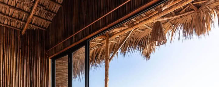Bungaló privado en casa del árbol frente a la playa